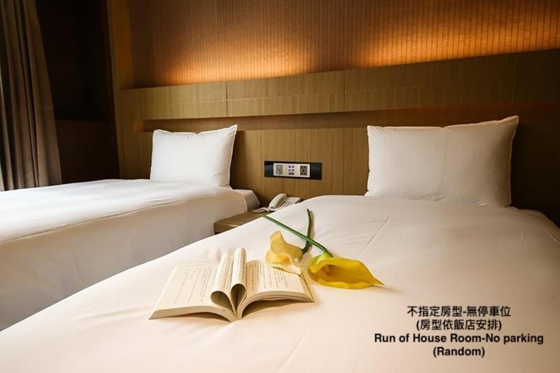 Talmud Hotel Тайнань Экстерьер фото